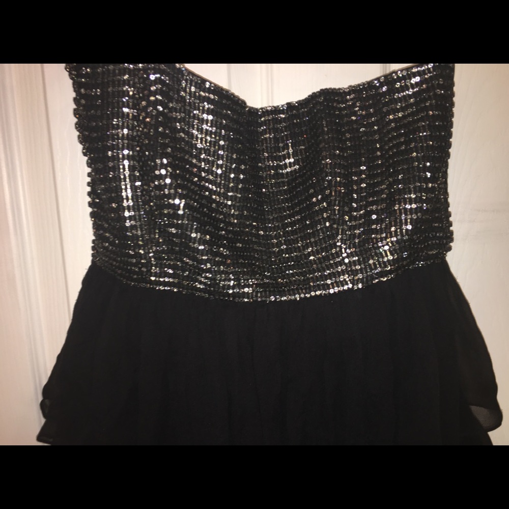 Alice + Olivia silk rhinestone black ruffled dress - Picture 5 of 8